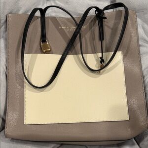 Marc Jacobs Beige and Cream Shoulder Bag